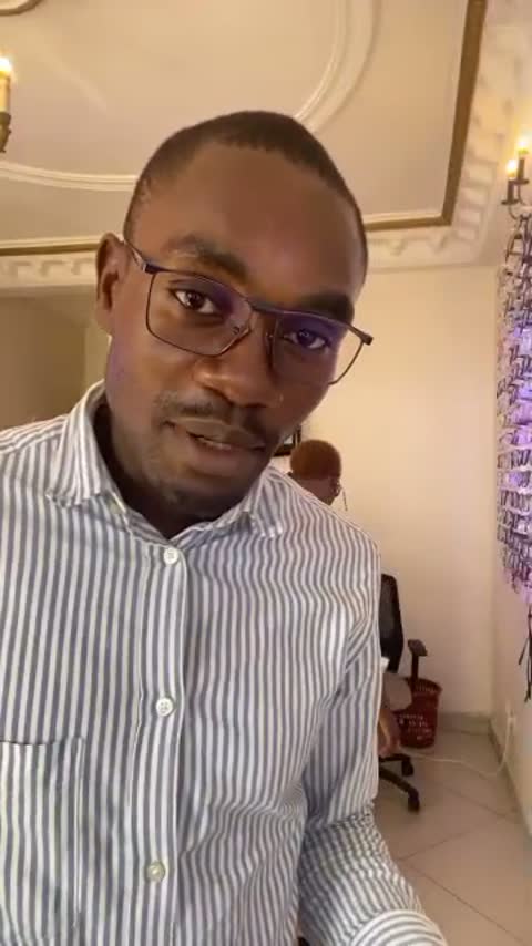 M. Essomba, client satisfait (Madagascar)